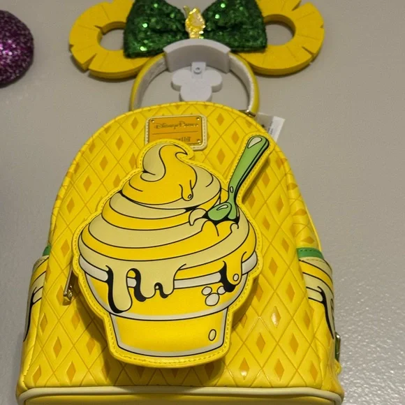 Loungefly backpack & ear holders - Picture 5 of 5